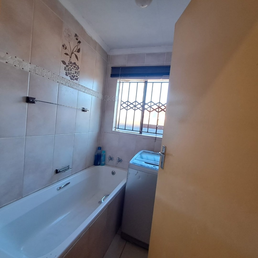 3 Bedroom Property for Sale in Soshanguve East Ext 6 Gauteng