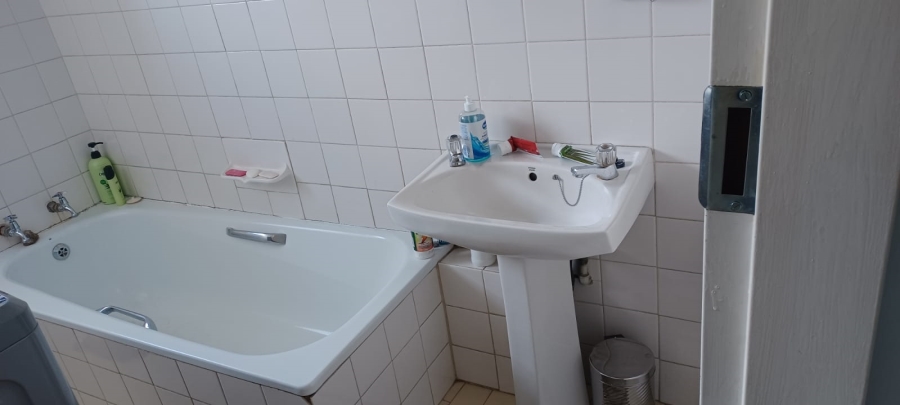 1 Bedroom Property for Sale in Pretoria Gauteng