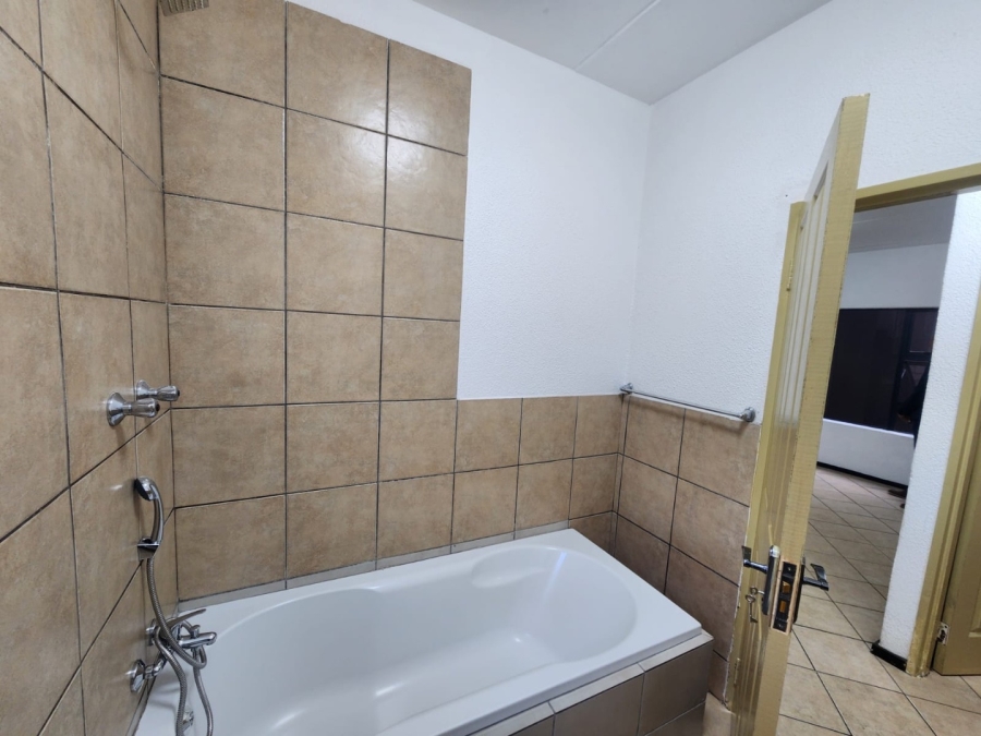 To Let 2 Bedroom Property for Rent in Albertsdal Gauteng