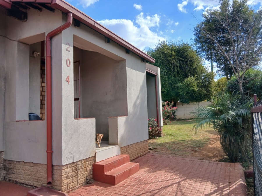  Bedroom Property for Sale in Elandspoort Gauteng