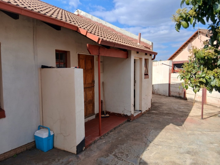  Bedroom Property for Sale in Elandspoort Gauteng