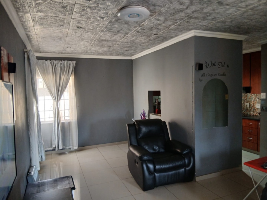  Bedroom Property for Sale in Elandspoort Gauteng