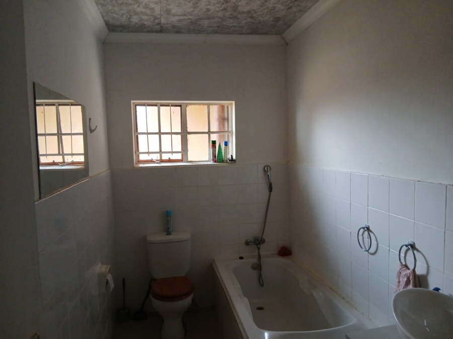  Bedroom Property for Sale in Elandspoort Gauteng
