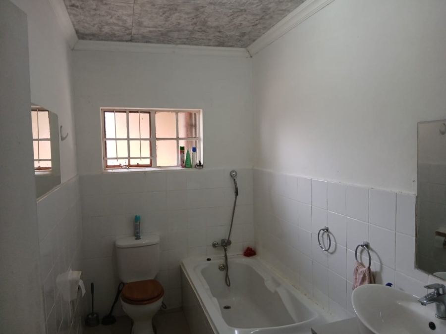  Bedroom Property for Sale in Elandspoort Gauteng