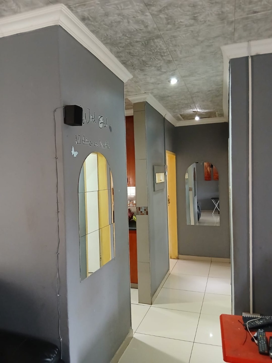  Bedroom Property for Sale in Elandspoort Gauteng