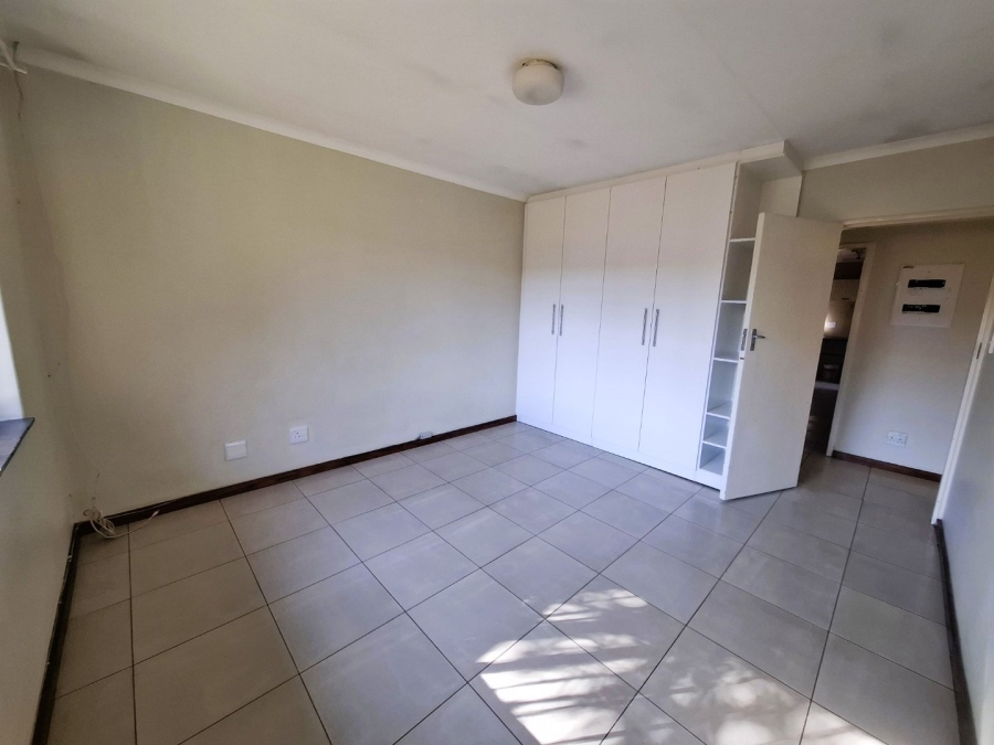 To Let 4 Bedroom Property for Rent in Faerie Glen Gauteng