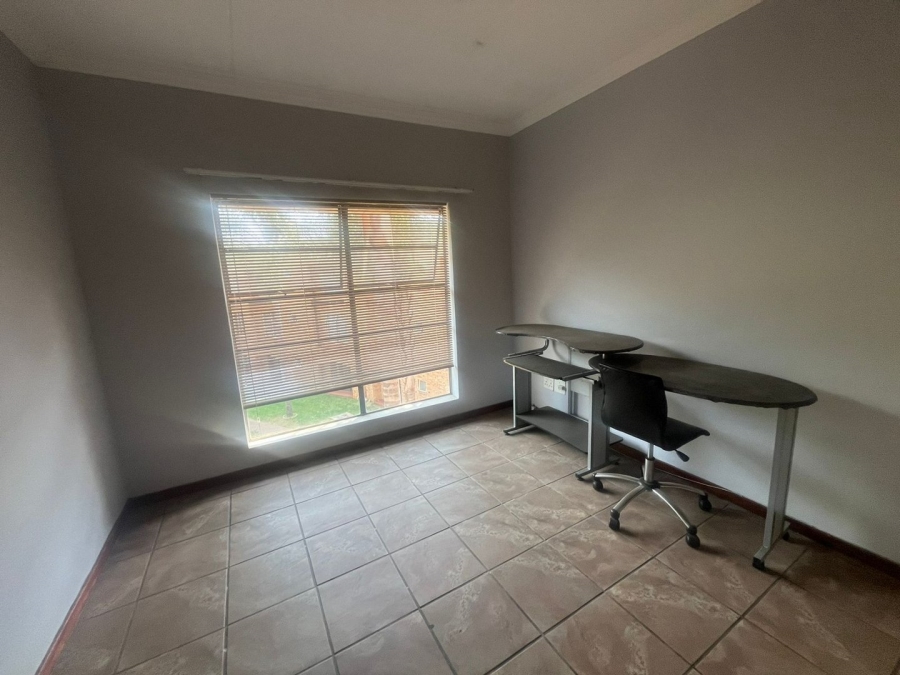  Bedroom Property for Sale in Hatfield Gauteng