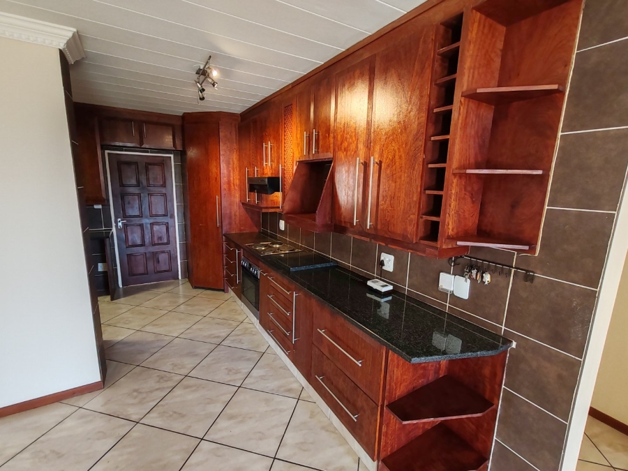 4 Bedroom Property for Sale in Magalieskruin Gauteng