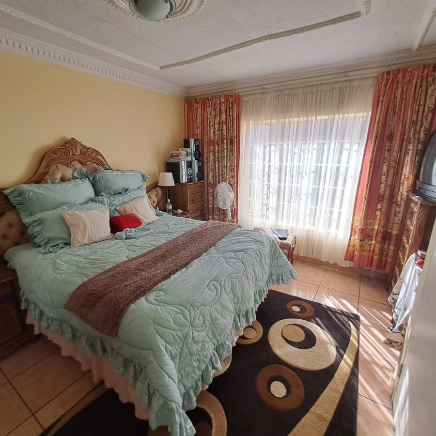 4 Bedroom Property for Sale in The Orchards Gauteng