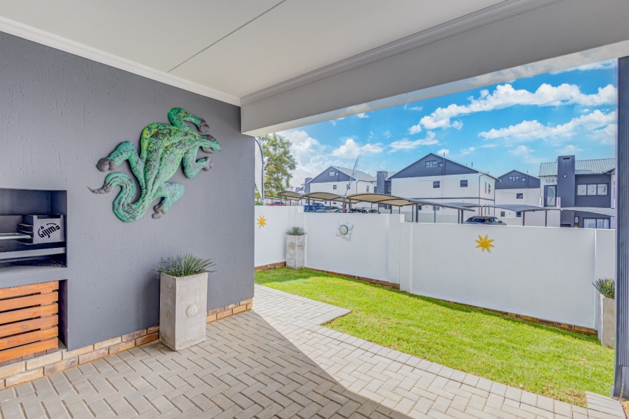 To Let 3 Bedroom Property for Rent in Glen Austin Gauteng