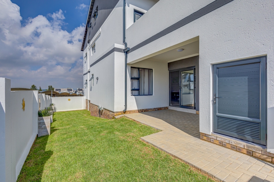 To Let 3 Bedroom Property for Rent in Glen Austin Gauteng