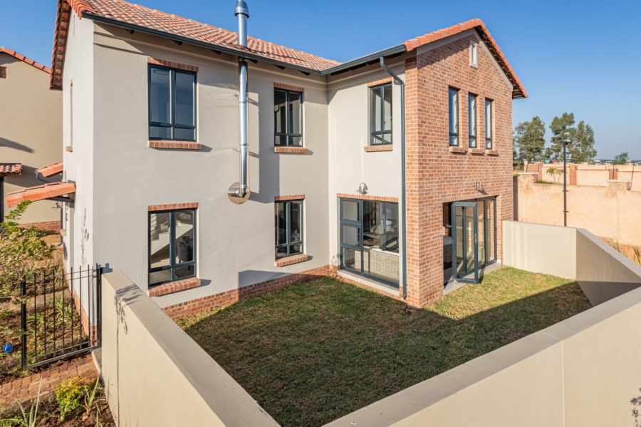 3 Bedroom Property for Sale in Avianto Estates Gauteng