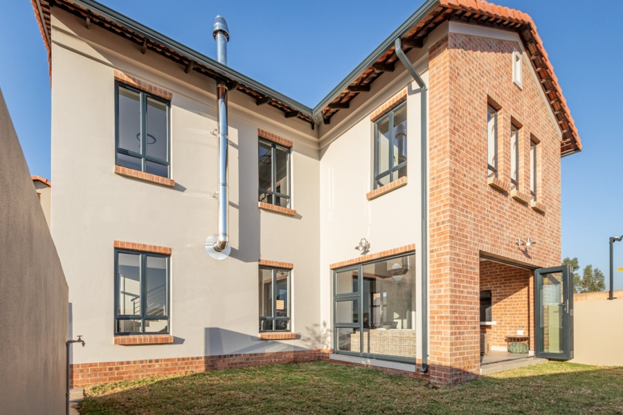 3 Bedroom Property for Sale in Avianto Estates Gauteng