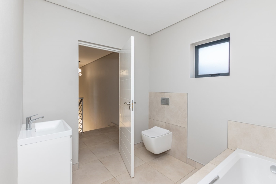 3 Bedroom Property for Sale in Avianto Estates Gauteng