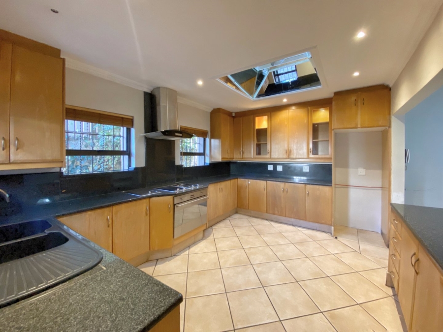 5 Bedroom Property for Sale in Bedfordview Gauteng