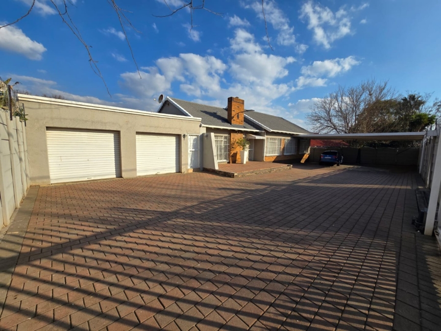 3 Bedroom Property for Sale in Marlands Gauteng