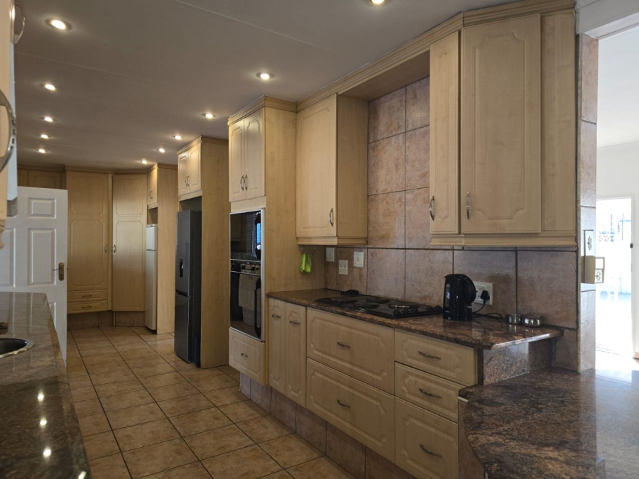 3 Bedroom Property for Sale in Marlands Gauteng