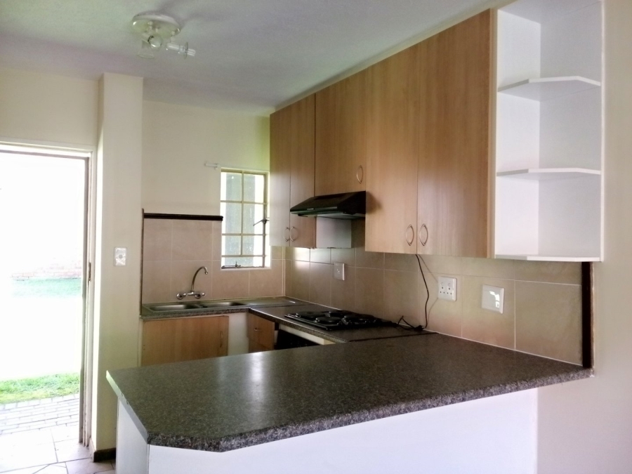 To Let 2 Bedroom Property for Rent in The Orchards Gauteng