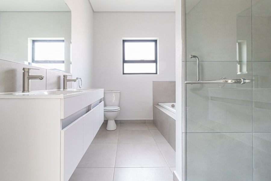 2 Bedroom Property for Sale in Avianto Estates Gauteng