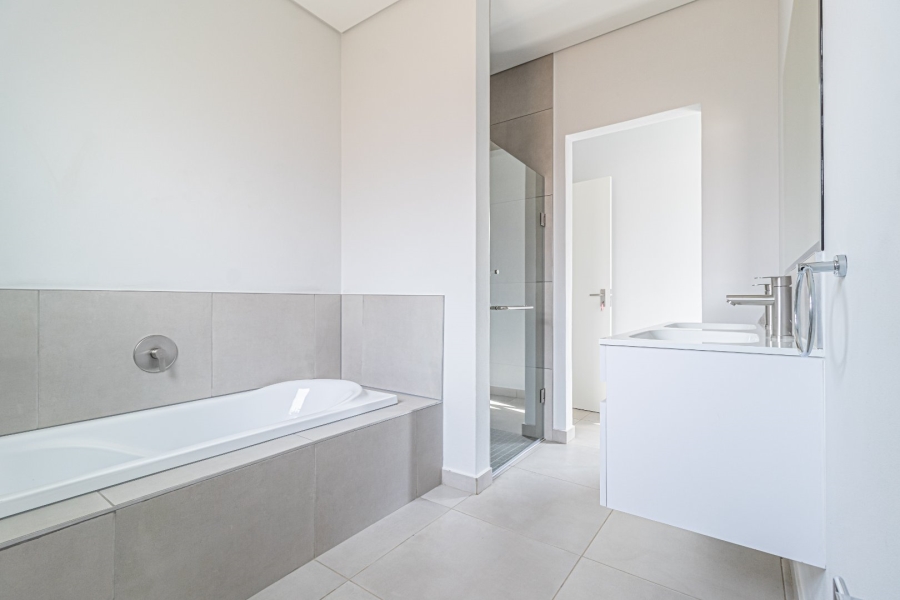 2 Bedroom Property for Sale in Avianto Estates Gauteng