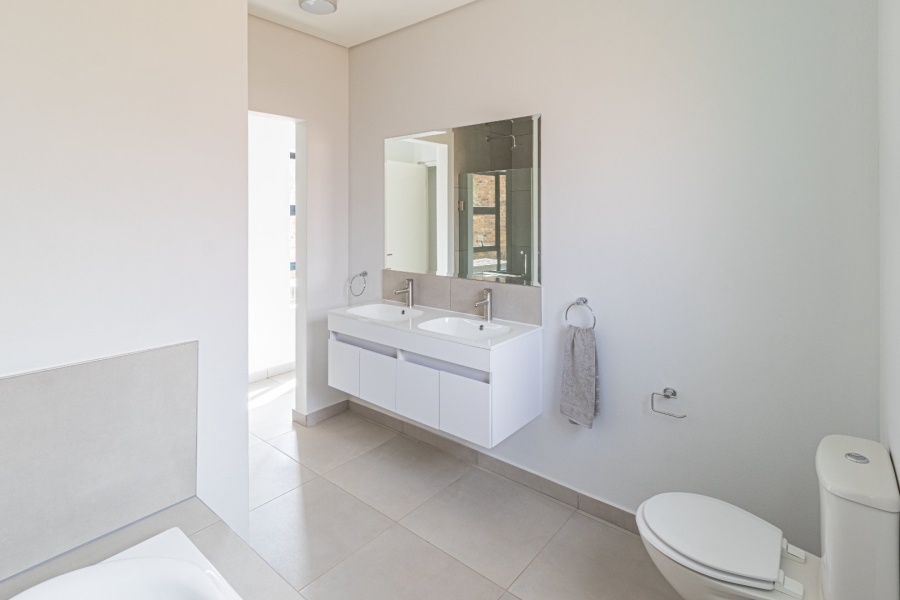 2 Bedroom Property for Sale in Avianto Estates Gauteng