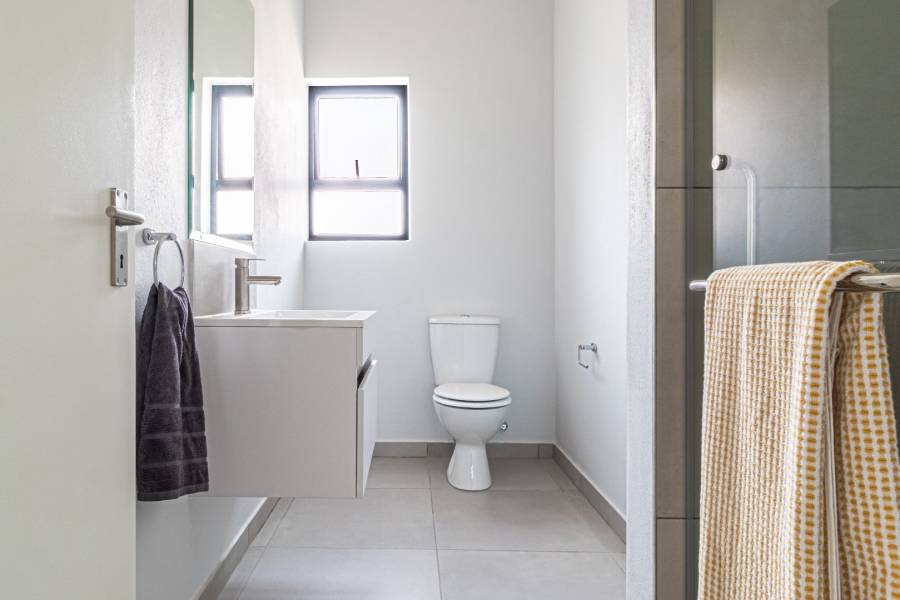 2 Bedroom Property for Sale in Avianto Estates Gauteng