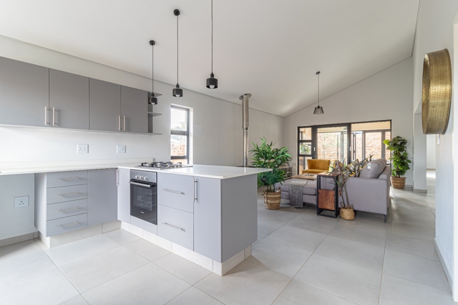 2 Bedroom Property for Sale in Avianto Estates Gauteng