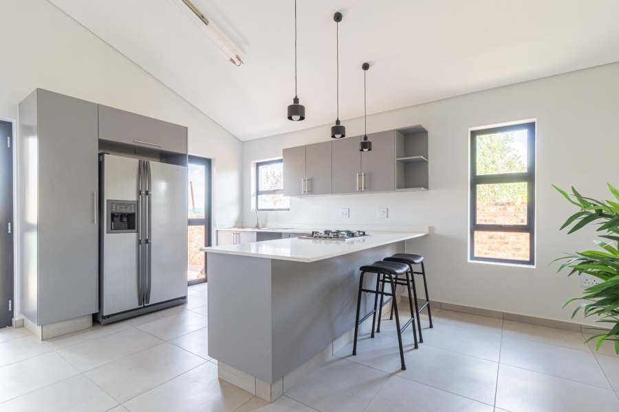 2 Bedroom Property for Sale in Avianto Estates Gauteng