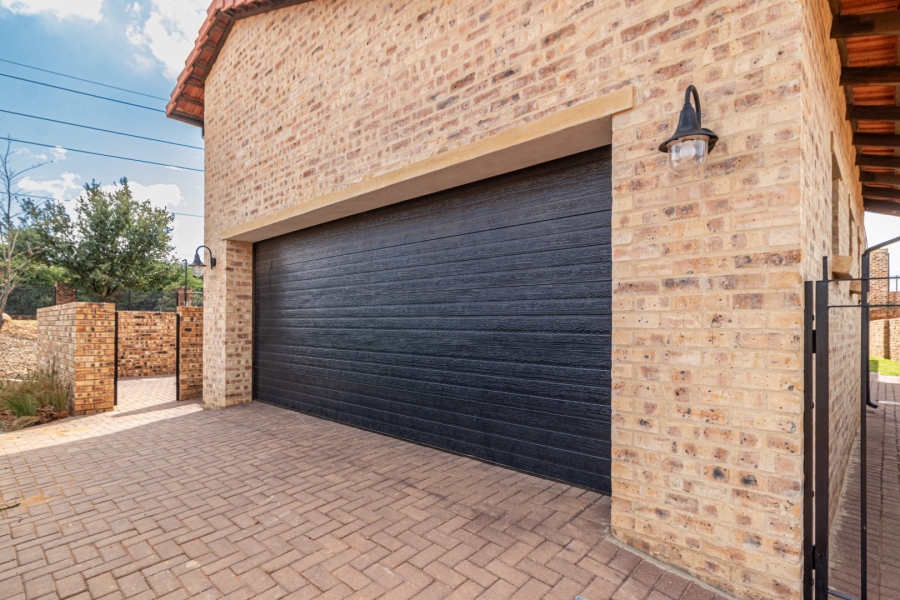 2 Bedroom Property for Sale in Avianto Estates Gauteng