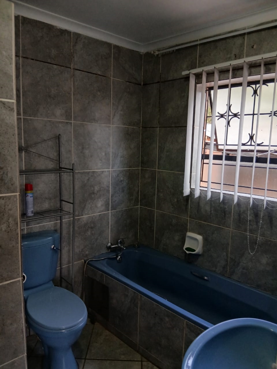2 Bedroom Property for Sale in Danville Gauteng