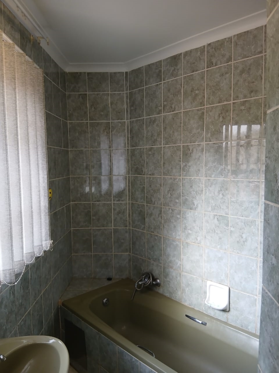 2 Bedroom Property for Sale in Danville Gauteng