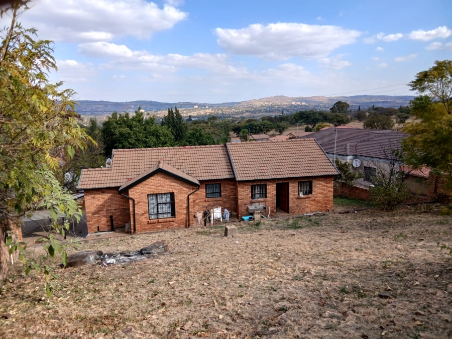 2 Bedroom Property for Sale in Danville Gauteng