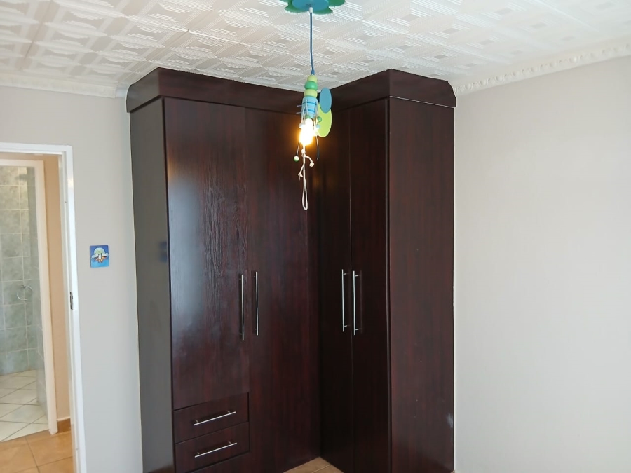 2 Bedroom Property for Sale in Danville Gauteng