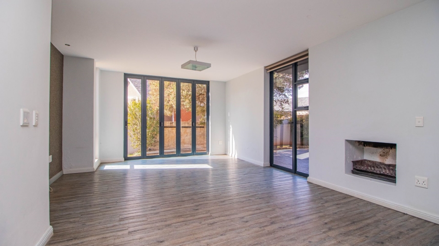3 Bedroom Property for Sale in Serengeti Lifestyle Estate Gauteng