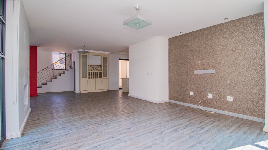 3 Bedroom Property for Sale in Serengeti Lifestyle Estate Gauteng