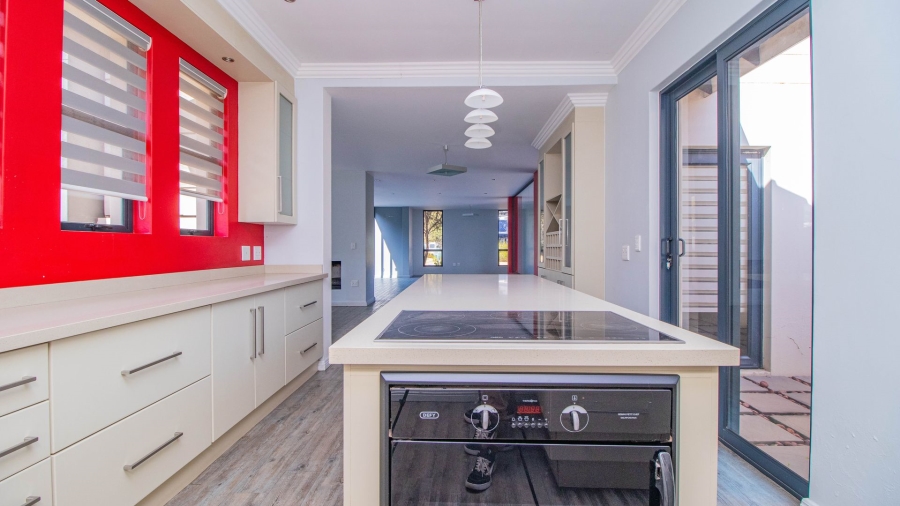 3 Bedroom Property for Sale in Serengeti Lifestyle Estate Gauteng