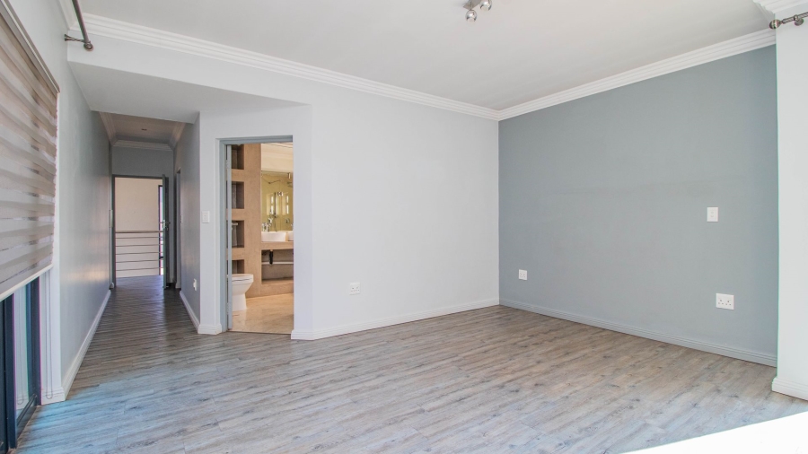 3 Bedroom Property for Sale in Serengeti Lifestyle Estate Gauteng