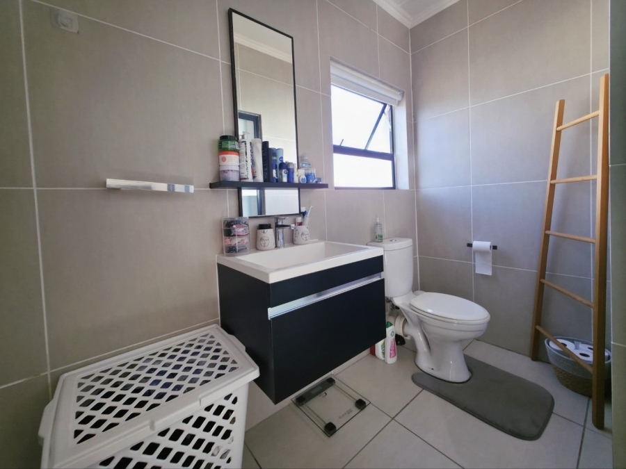 To Let 2 Bedroom Property for Rent in Greenstone Hill Gauteng