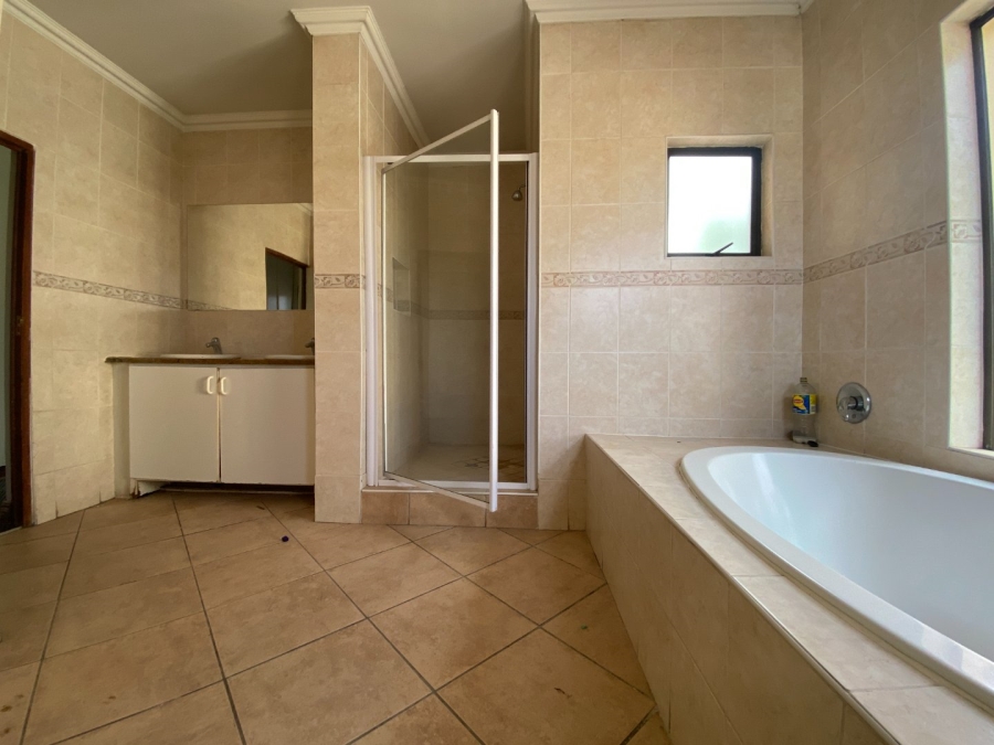 4 Bedroom Property for Sale in Craigavon Gauteng
