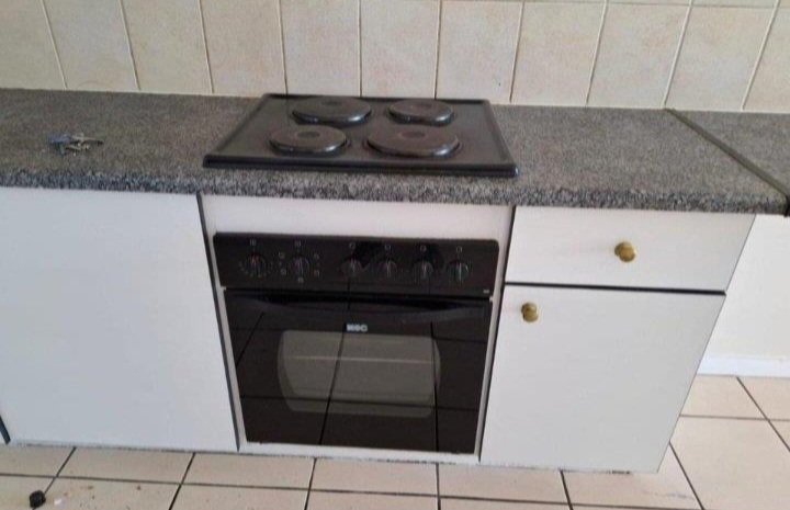 2 Bedroom Property for Sale in Zwartkop Gauteng