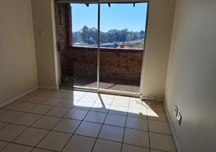 2 Bedroom Property for Sale in Zwartkop Gauteng