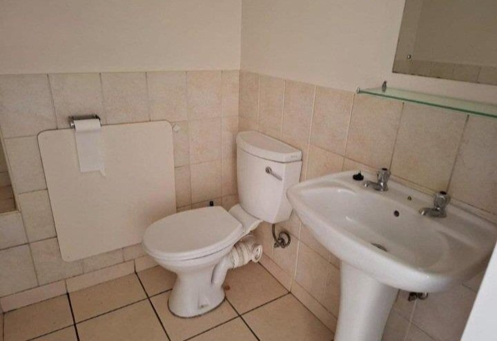 2 Bedroom Property for Sale in Zwartkop Gauteng