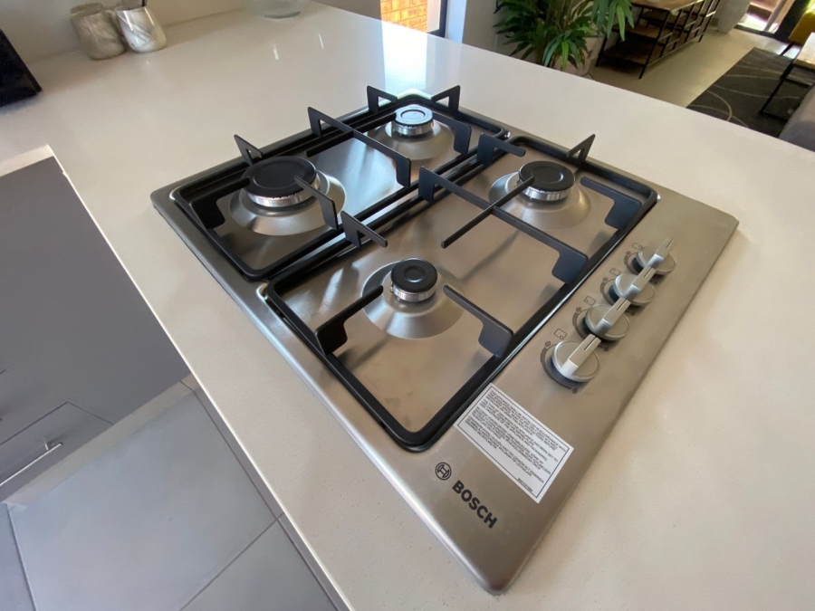 2 Bedroom Property for Sale in Avianto Estates Gauteng