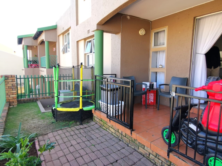 2 Bedroom Property for Sale in Winchester Hills Gauteng