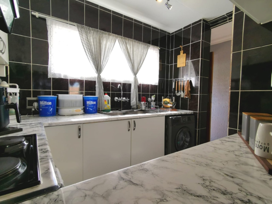 2 Bedroom Property for Sale in Winchester Hills Gauteng