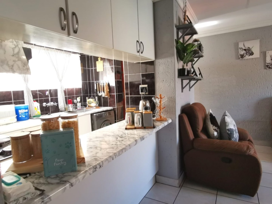 2 Bedroom Property for Sale in Winchester Hills Gauteng