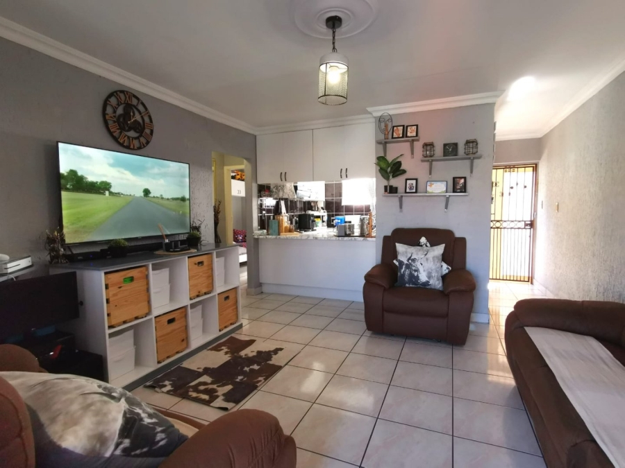 2 Bedroom Property for Sale in Winchester Hills Gauteng