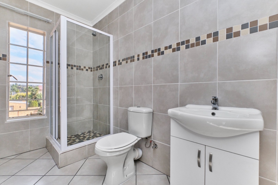 2 Bedroom Property for Sale in Sundowner Gauteng