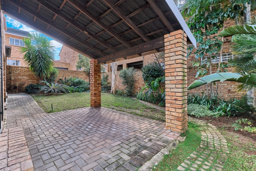 2 Bedroom Property for Sale in Sundowner Gauteng