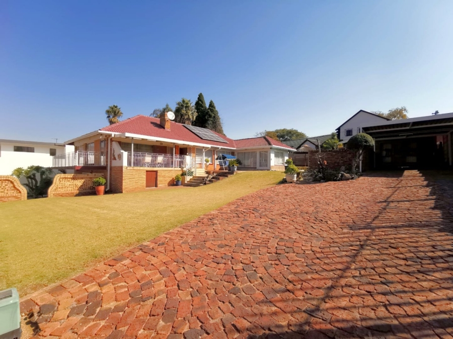 4 Bedroom Property for Sale in Alan Manor Gauteng
